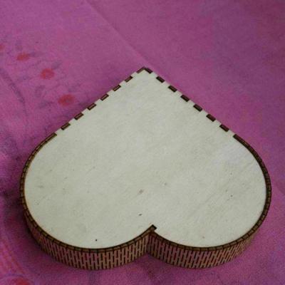 China China bent laser cut rustic wooden boxes small heart shaped unfinished wooden chest box for sale