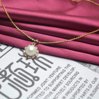 China Cute Elegant Freshwater Shell Pearl Pendant Necklace Sunsign Design Locking Pearl Pendant Necklace for sale