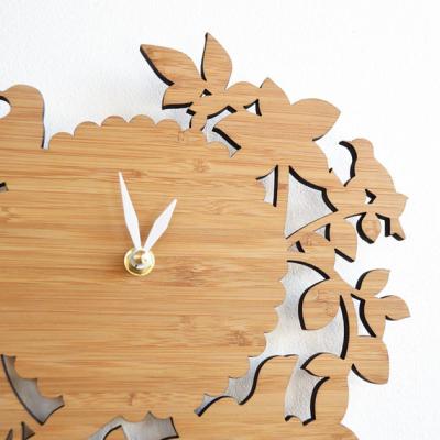 China China OEM Custom Crafts Modern Home Decoration Handmade White Wooden Wall Clock For Living Room for sale