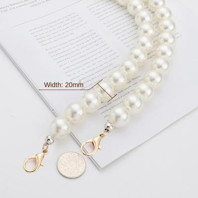 China Wholesale Washable High Quality Optional Handheld Bag Belt Bag Chain Pearl Phone Strap Plastic Chain With Pearl for sale