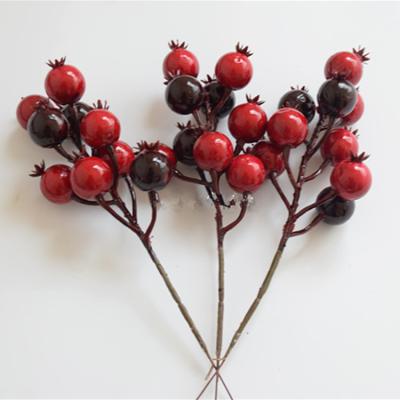 China 12 Inch Artificial Waterproof Plastic Red Berry Pick For Christmas Decoration JR464 for sale