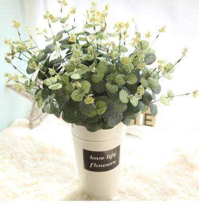 China Wedding Party Garden Decoration Flower Arranging Party Green Plant Branches Artificial Flower Eucalyptus Leaves For Home Decorative Flowers for sale