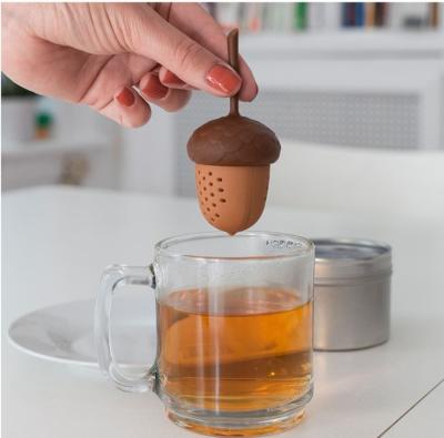 China Viable Hot Acorn Mini Tea Strainer Pinecone Tea Infuser Silicone Tea Infuser for sale