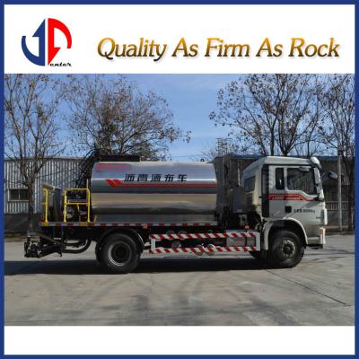 China 8000L Intelligent Asphalt Distributor for sale