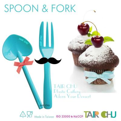 China Disposable Birthday Party Supplies Food Grade Plastic Appetizer Spoon And Fork For Cake Decorating for sale