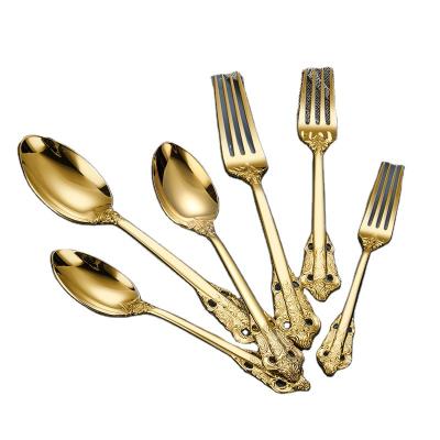 China Viable Vintage Engraving Handle Gold Stainless Steel Tableware Wedding Dinnerware Dessert Tableware Silver Luxury Spoon Fork Set for sale