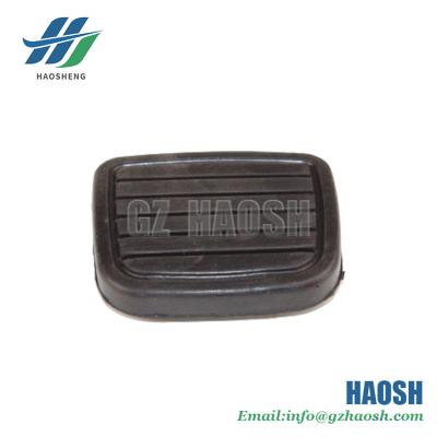 China Rubber Brake Clutch Pedal 8-94117387-1 8-94117387-0 8941173871 8941173870 For Isuzu Dmax Tfr54 for sale