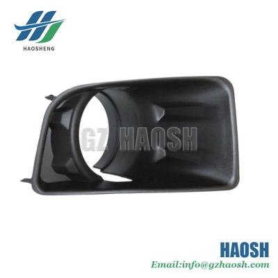 China 8-98099825-1 8-98099825-0 8980998251 8980998250 Rubber Fog Lamp Cover LH For Isuzu DMAX for sale