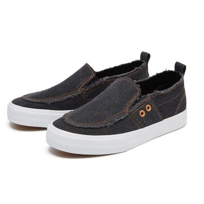 China Wholesale High Quality Fashion Trend Women Shoes OEM Rounded Toe Customized Logo Loafer Slip On Canvas Shoes For Men for sale