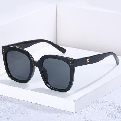 China Professional Manufacturer UV400 Anti Sunglassess Sunglasses Customized Sunglasses for sale