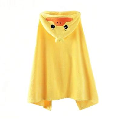 China Quick-Drying Children's Bath Towel Coat Cartoon Duck Baby Duckling Comforter Poncho Breathable Coral Fleece Hooded Bathrobe Towel for sale