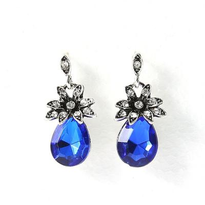 China 2022 Trendy Hot Sale Women Sliver Zircon Color Retro Flower Crystal Drop Beaded Earrings Blue Color Zircon Cluster for sale