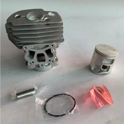 China Chainsaw 43mm Chainsaw Cylinder Piston Assembly fits for JONSERED cc2252 for sale