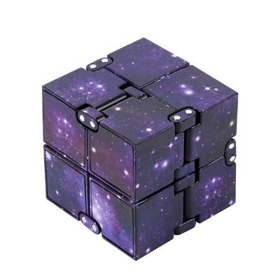 China Popular intellectual games infinity cube second generation new speed cube decompressed other educational toys for sale