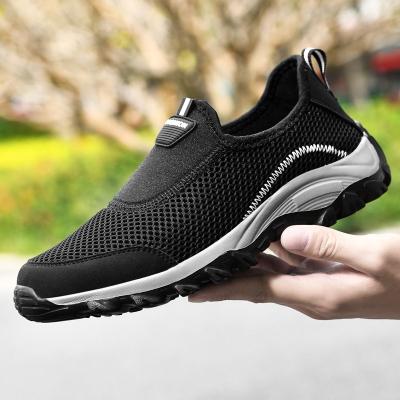 China 2021 Hotsale EVA Sports Shoes Men Mesh Lightweight Sneakers Running Shoes Summer Casual Walking Breathable Running Shoe 40-46 for sale