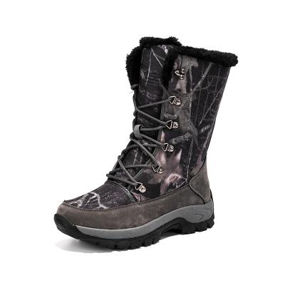 China Cold Snow Camouflage Warm Boots Men's Outdoor Rise Cushioning Large Safety Raincoat for sale