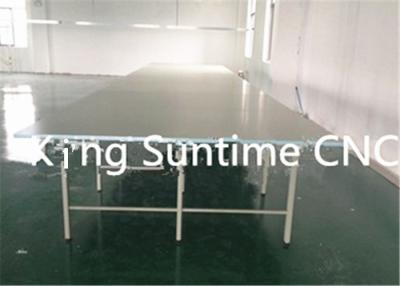 China Garment Cutting Auxiliary Equipment Industrial Cutting Tables For Fabric With High Density Board for sale