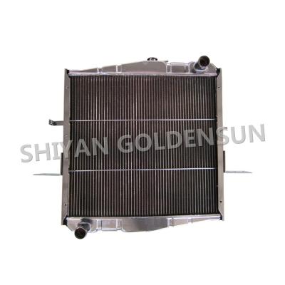 China engine cooling system copper RADIATOR for nissan ud truck parts FE6 radiator for sale