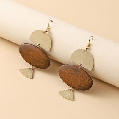 China TRENDY Splint Coffee Color Gold Copper Wooden Earrings Spot Oval Wooden Earrings for sale