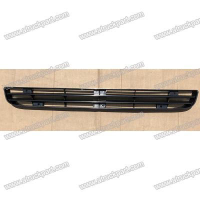 China Lower Bumper Grille For Nissan UD CWA451 CD48 CD45 Nissan Ud Truck Spare Body Parts for sale