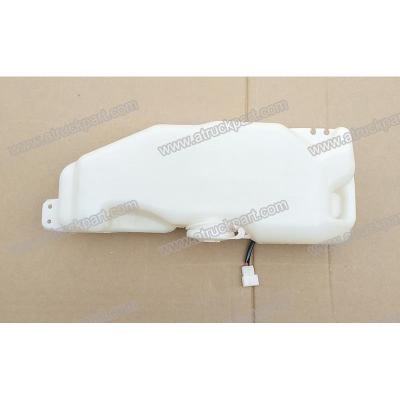 China Windshield Tank For Nissan UD CW520 Nissan Truck Spare Body Parts for sale