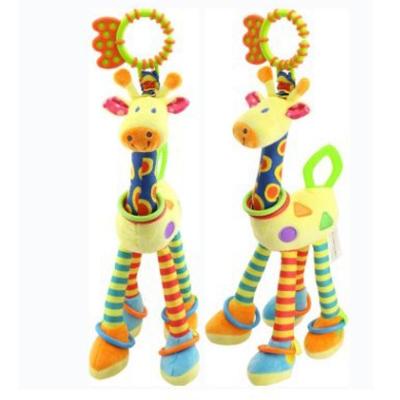 China 2020 Newborn Crib Plush Toys Giraffe Kids Plush Toys Baby Hanging Bell Ring Eco-friendly Material Holding Toys for sale