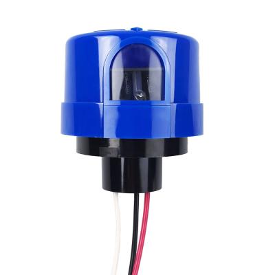 China IP66 Outdoor Lighting ANSI C136.10 Photo Control Switch Automotive On Sensor Photoelectric Light Switch for sale