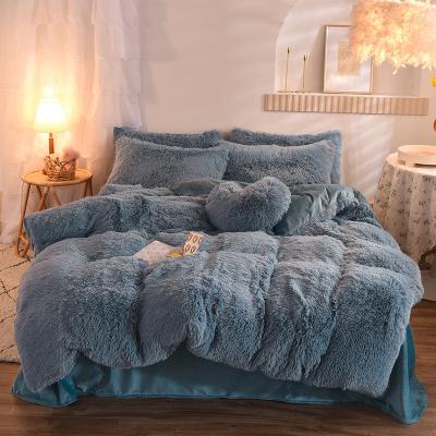 China Nondisposable Luxury Crystal Plush Velvet Designs Velvet Duvet Cover Shaggy Bedset Bed Sheet for sale