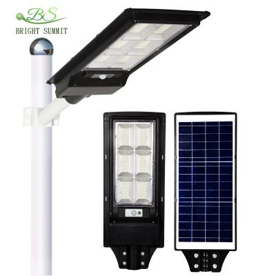 China Outdoor Waterproof IP65 Smart Courtyard Motion Sensor All in One 20W 30W 60W 90W 120W 180W Integrated Solar LED Street Light for sale