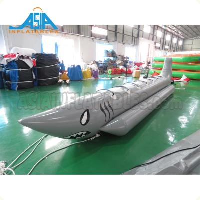 China Multifunctional 7 Rider Water Sport Skiing Towable Tube Inflatable Banana Towable With Single Tube for sale