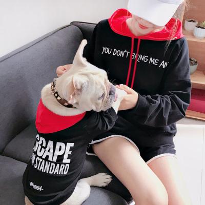 China Autumn Winter Pet Clothing Popular Sale Logo Letter Hoodie Jacket Dog Parent-child Equipment Plus Velvet Viable Warm T-shirt for sale