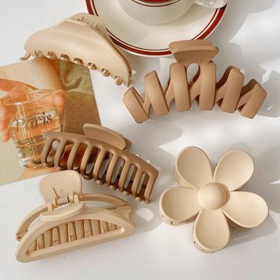 China Hair accessories 22 Design Hot Sale 11 Different Shape Nude Small Large Claw Clips Plastic Women Hair Flower Square Claw Clip Girls Hair Clips for sale