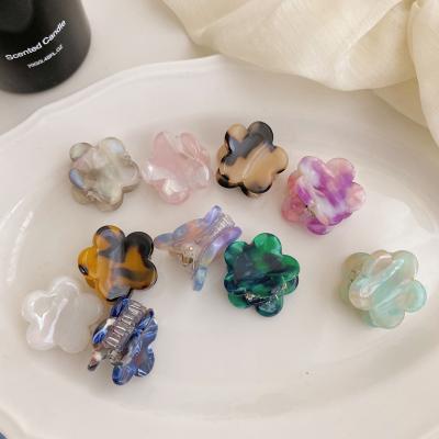 China Hair claw Marble White Kids Cute Acetate Mini Claw Clips Daisy Hairclips Small Flower Hair Accessories Claw Clips New Arrival for sale