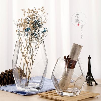 China Luxury Eco-Friendly Vases Flower Glass and Crystal Vase Geometric Glass Vase for Home Decoration and Wedding for sale