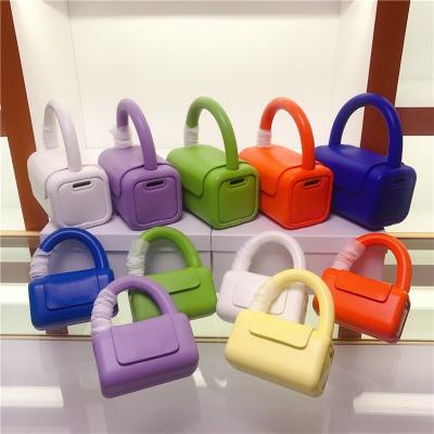 China Latest women\fasion 2021 summer spring small handbags new design jelly handbags mini ladies handbag china wholesale for sale