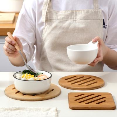 China Sustainable Home Kitchen Bamboo Tripod Mat For Instant Hot Pot Dish Bowl Teapot Pads Hot Pot Holders Heat Resistant Tripod for sale