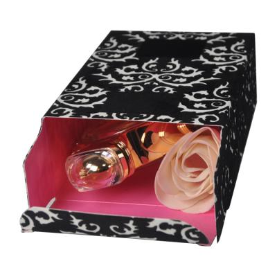 China Recycled Materials Luxury Paper Black With Pattern Box Cosmetic Gift Paper Gift Box Packaging Packaging for sale