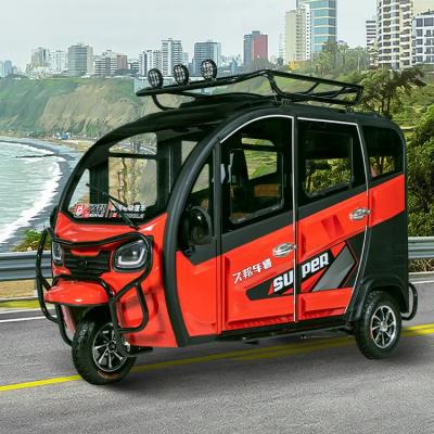 China High quality fully enclosed electric cargo tricyclerickshaw with 5 doors 2 passenger seats made in china for sale