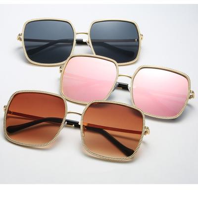 China Fashion Sunglasses Polarized Sunglasses Women's Fashion Square Sunglasses For Women for sale