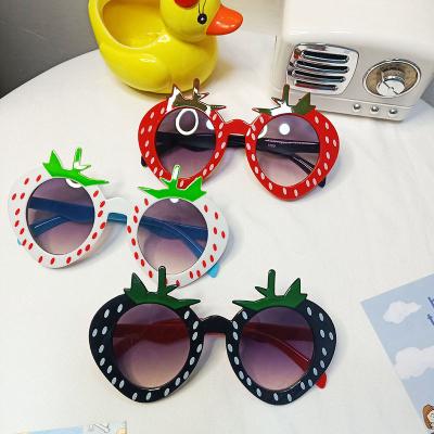 China Eyewear Trade 2022 Fashion Wholesale Sunglasses For Child Kids Sunglasses Flexible Children for sale