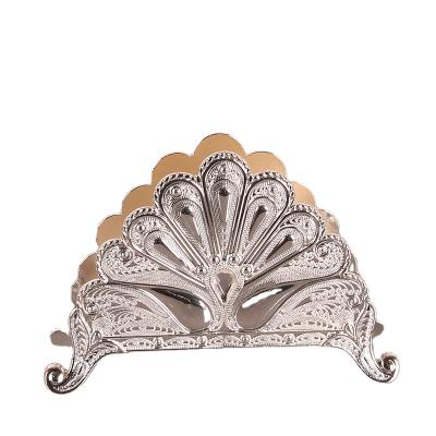 China Table Wreath Flower Design Household Wedding Metal Gold Plated Minimalist High Grade Decoration Decorative Holder for sale