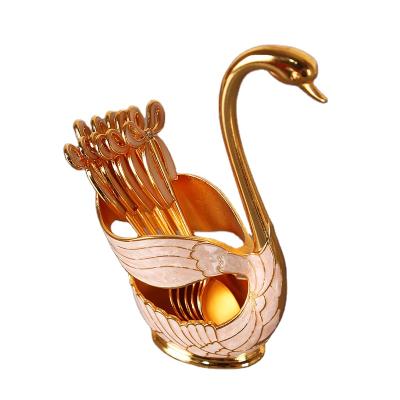 China PORTABLE Vintage Metal European Creative Gold High End 6 Teaspoon With Swan Holder Gift Set for sale