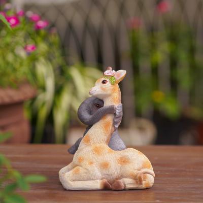 China Cute European Garden Landscape Decoration Cartoon Doll Animal Statue Giraffe Figurine Resin Ornaments for sale