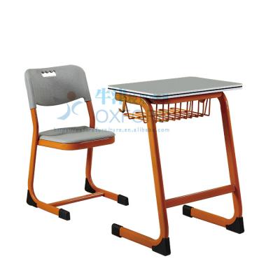 China Sustainable& Simple School Furniture Comfortable Student Desk Classroom Furniture for sale