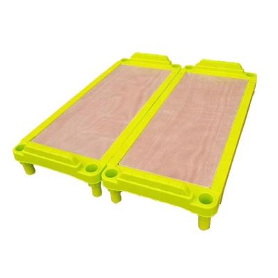 China Popular Good Quality Kindergarten Stackable Bed Kindergarten Children's Bed Plastic Bed for sale