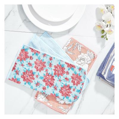 China Kitchen and home use stocked comfortable touch, low price, cheap polyamide and polyester transfer printing microfiber cleaning cloth for sale