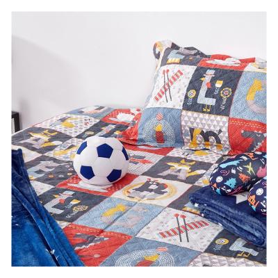 China Factory direct sale good quality noise style printing boy anti-static multicolor square bedspread for sale