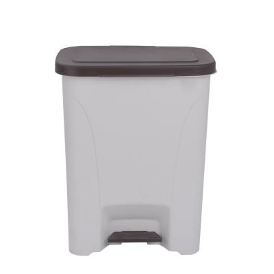 China Eco-friendly HDPE 25l Feature Plastic Trash Can Pedal Bin Step Trash Can for sale