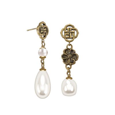 China 2022 Popular Trendy Pearl Earrings Vintage Earings Brands Stainless Steel Temperament Cross Earrings Holder for sale