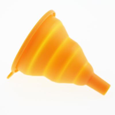 China Mini Silicone Rubber Flexible Collapsible Oil Viable Beer Heads Tool For Kitchen for sale